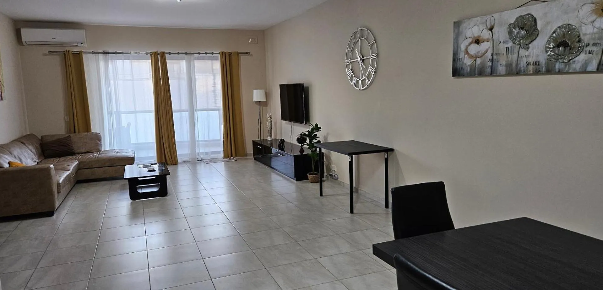 Large Apartment In Marsascala. Sleeps 6 Marsaskala